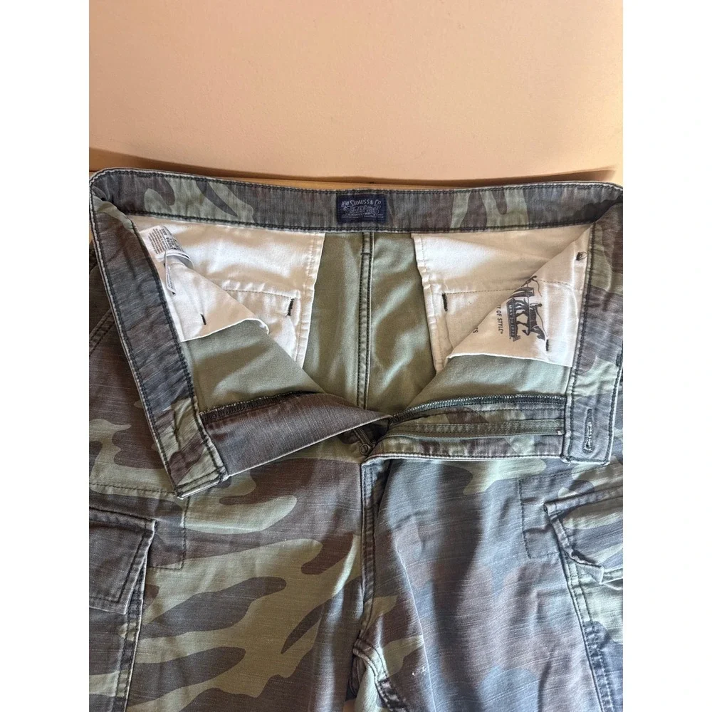 Levis Mens Camo Cargo Shorts Green Brown Woodland Camouflage W33 23251-0085